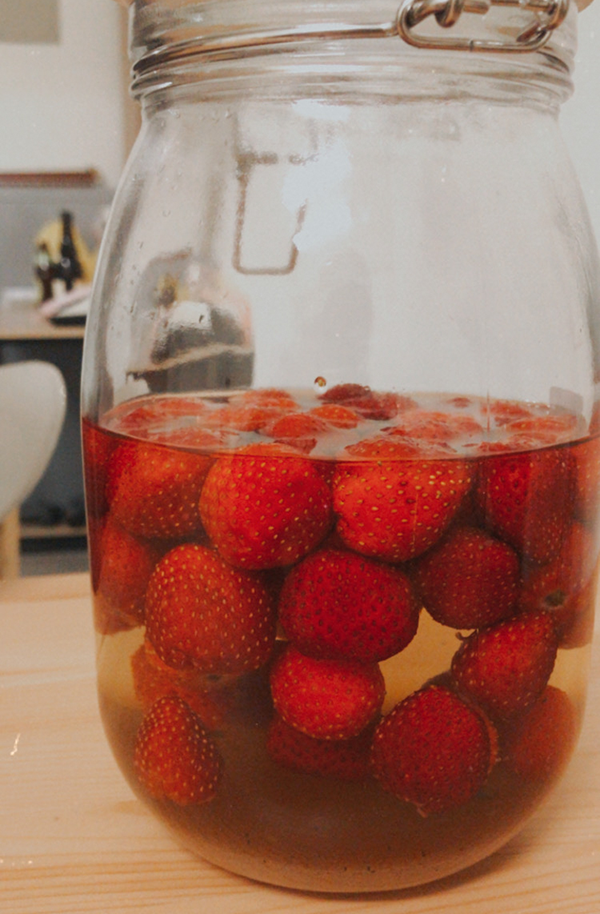 草莓酒DIY這樣做｜簡單自釀香濃草莓酒，預約春天的微醺